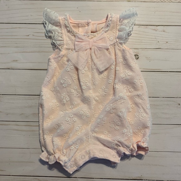 NWOT Lace Baby Pink Romper